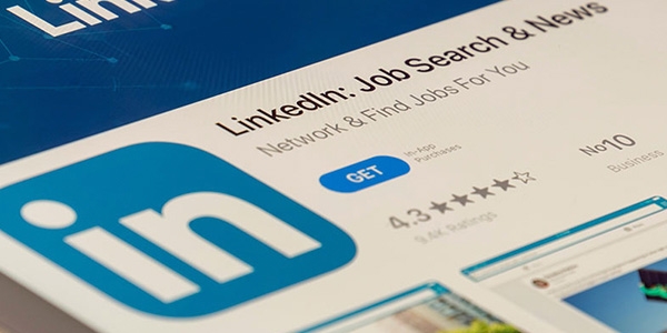 横幅如何使一个强大的LinkedIn个人资料